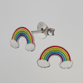 Verscherpte regenboog-oorknopjes